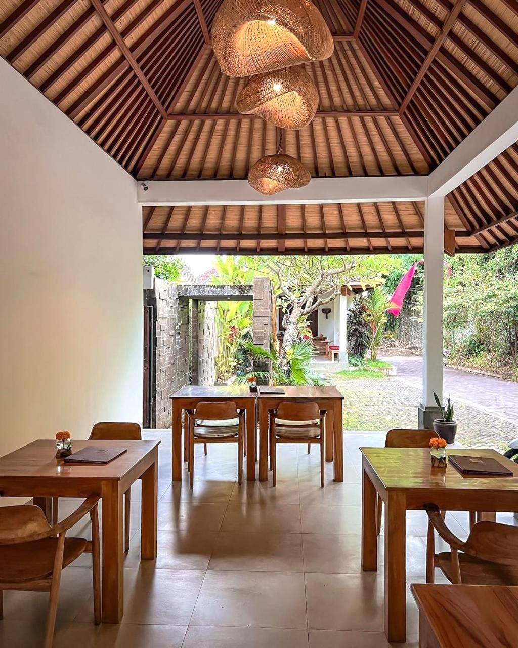 De Metra Villa Ubud By Pramana Villas Exteriör bild
